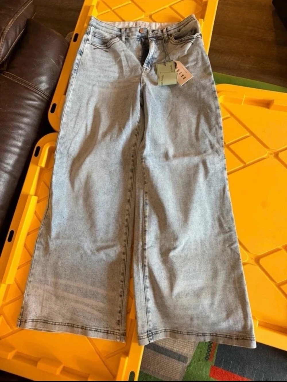 High-Rise Wide-Leg Jeans in Light Wash Denim